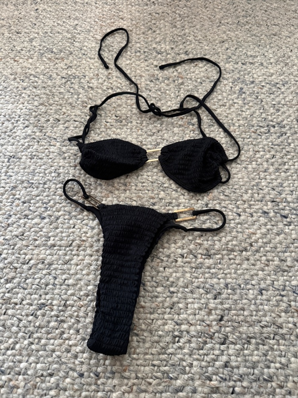 SHEIN Black Textured Scrunch Bikini Set with Gold Accents
